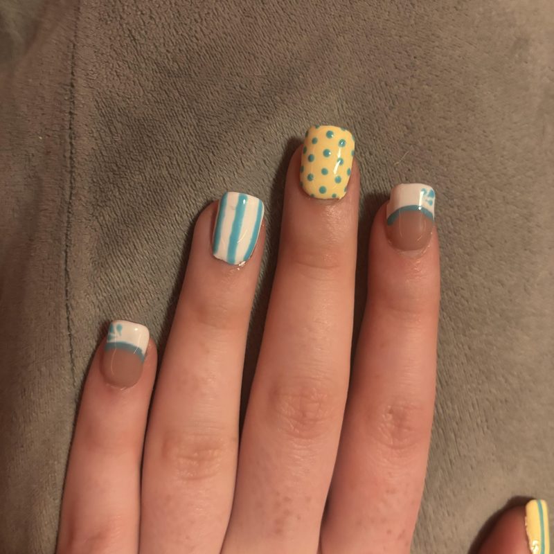 close-up of fine nail art brushes suitable for thin brush nail art