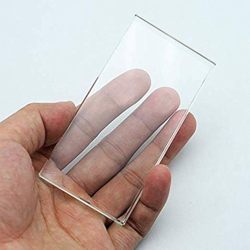 different types of nail art palettes including plastic, silicone, and glass