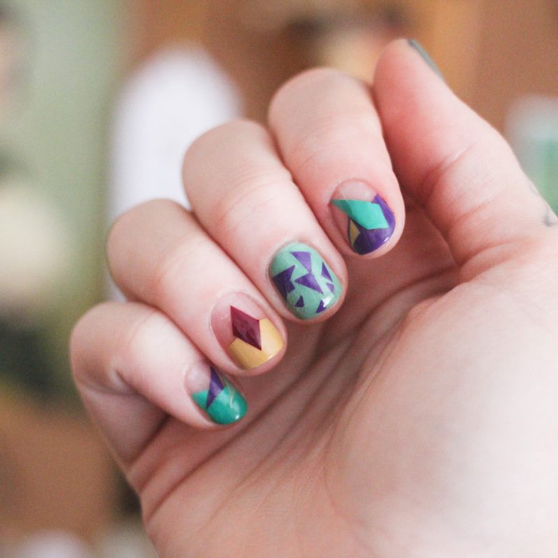 nail art using scotch tape