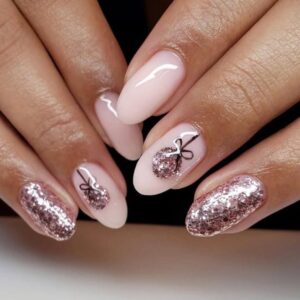 Christmas Glitter Nail Art Designs to Sparkle This Season