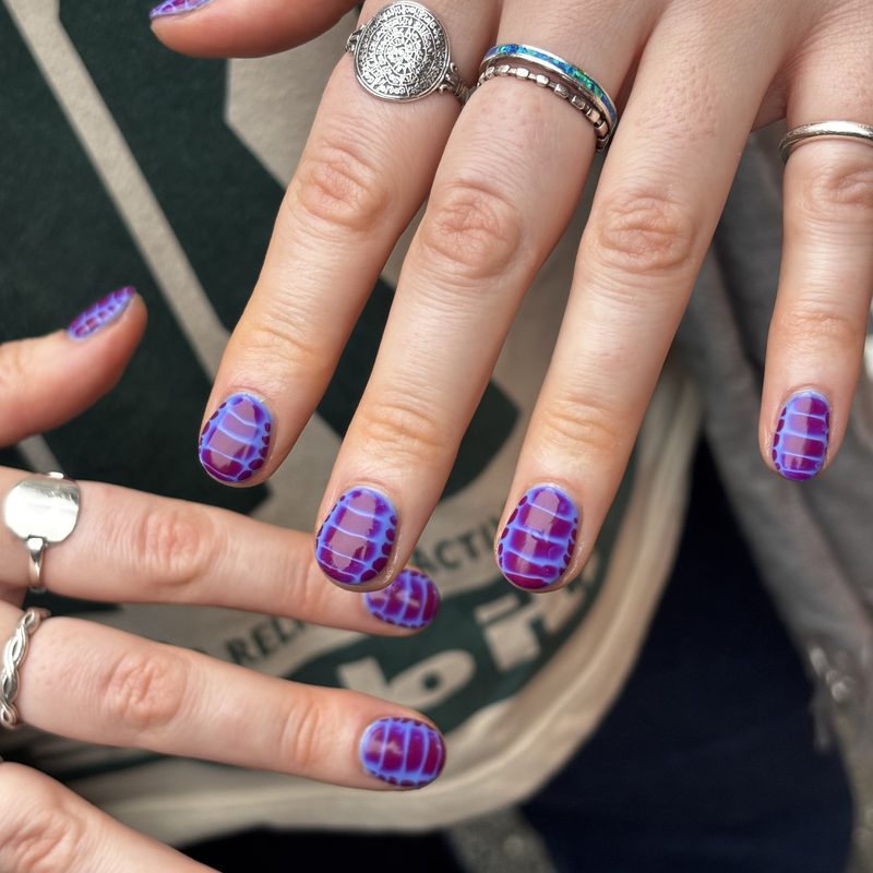 gel pen nail art