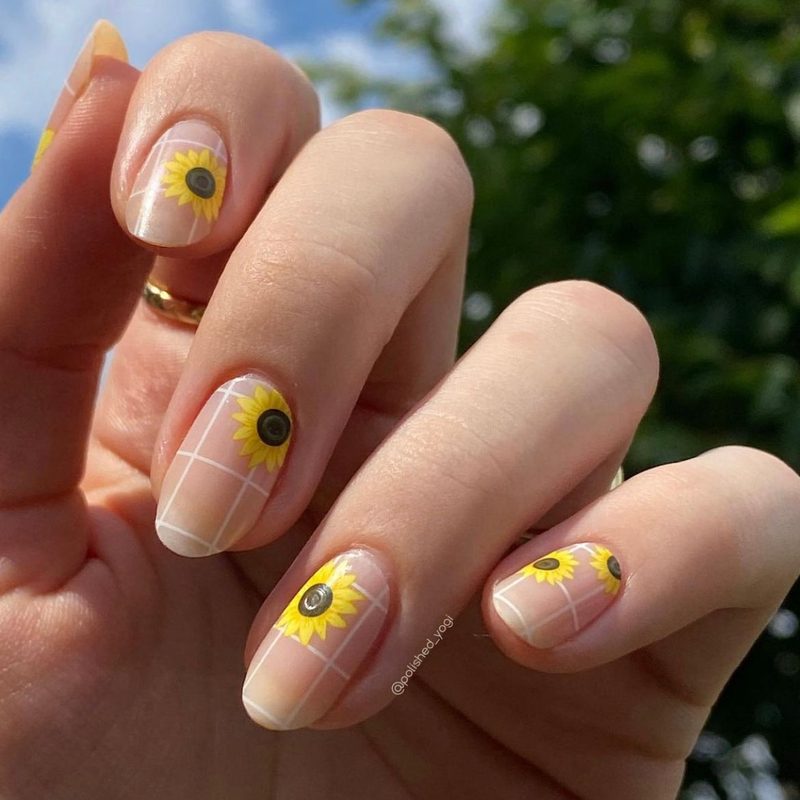 simple sunflower nail art